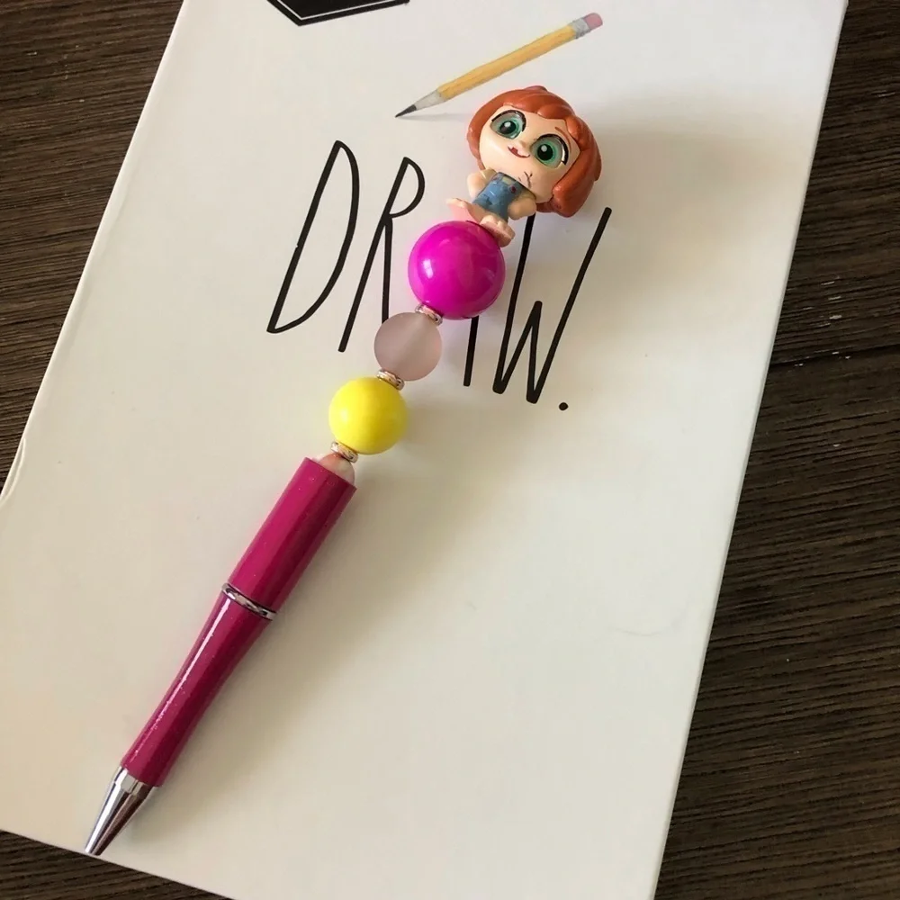 Disney Doorables: UP: young Ellie handmade beaded pen